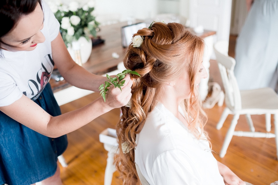 What Wedding Hair Style Will Suit My Wedding Dress? Wedding Advice -  PrettyPleaseByKatie