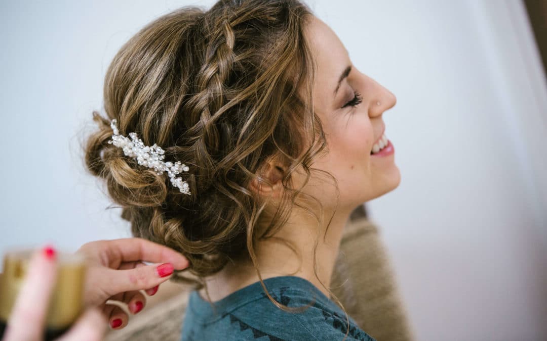 3 things to consider when wearing your wedding hair up