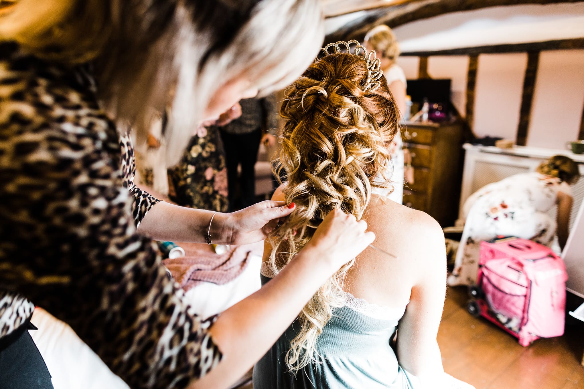 Discover if Your Hair Length is Perfect for Beautiful Wedding Hair